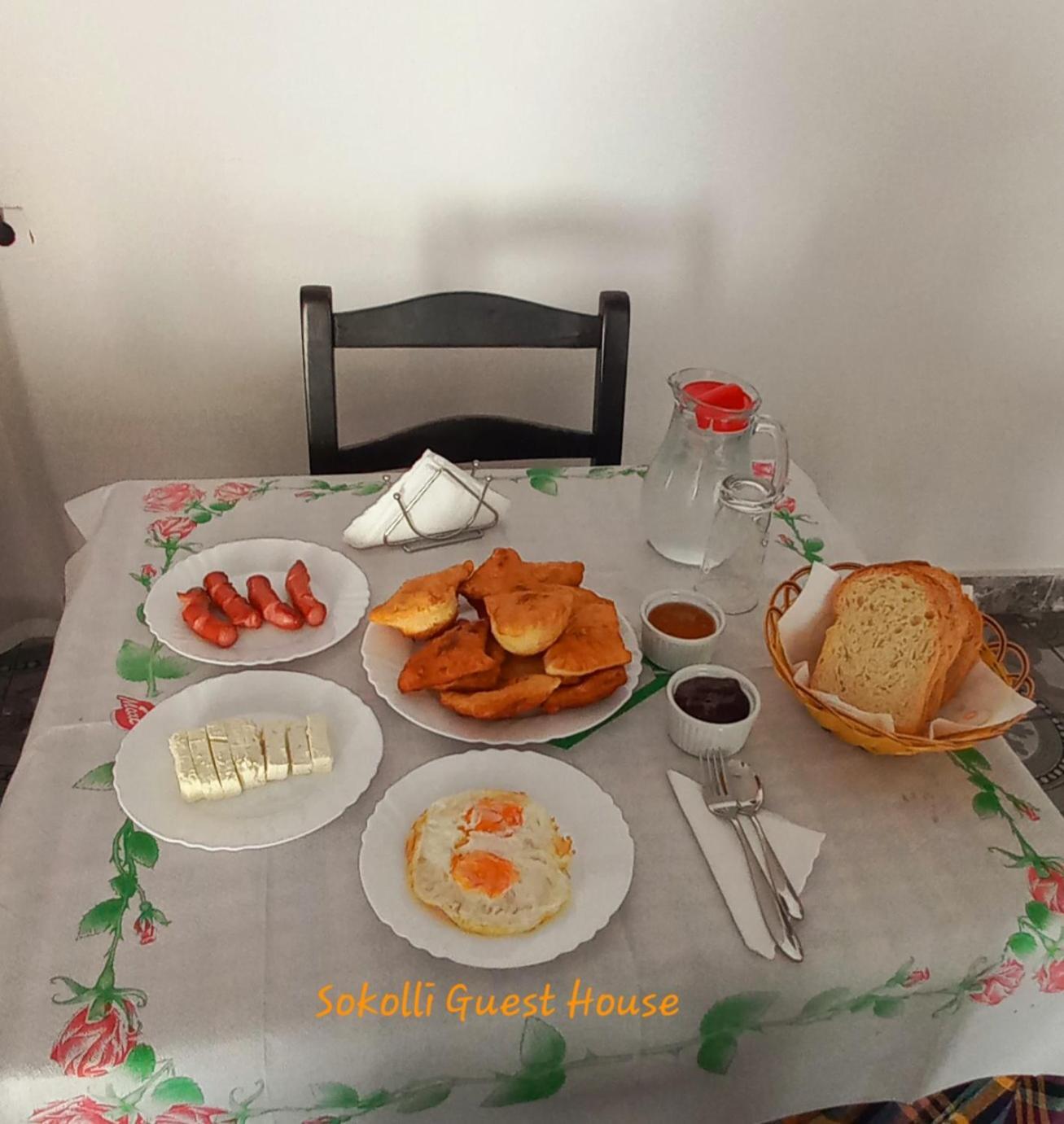 Sokolli Guest House Gjirokastër Eksteriør billede