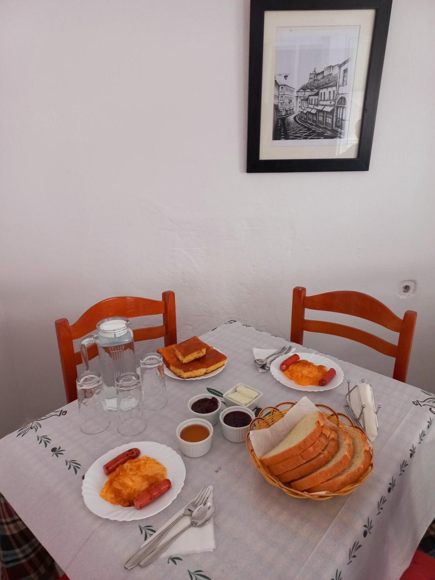 Sokolli Guest House Gjirokastër Eksteriør billede